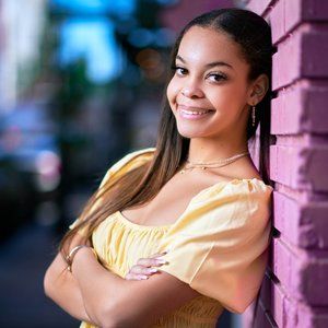 Meet your Posher, Nadine